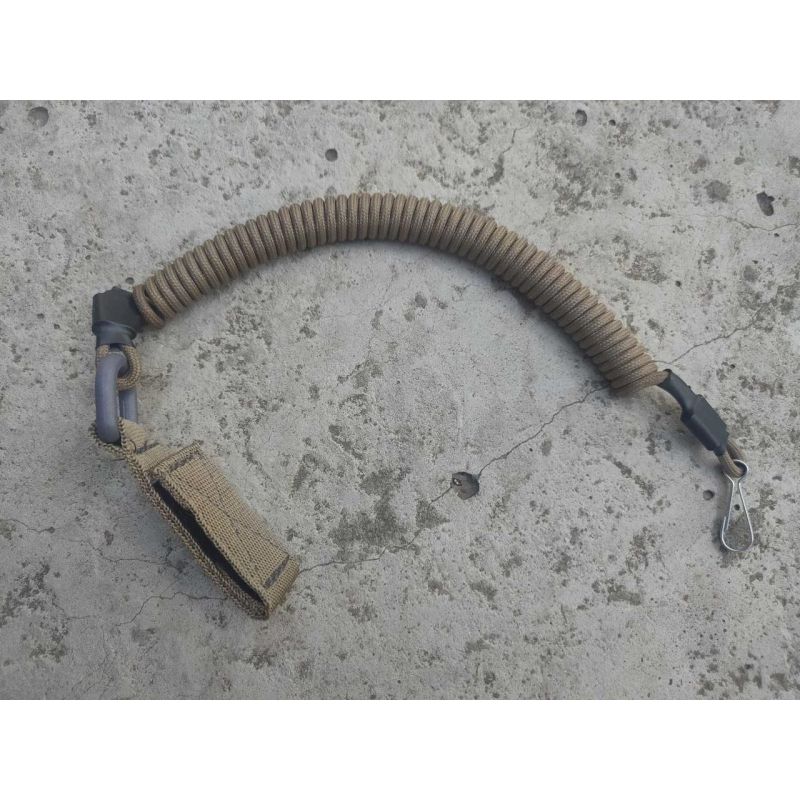 Шнур страхувальний кручений Тренчик-карабін економ (паракорд, койот) Шнур страхувальний кручений Тренчик-карабін економ (паракорд, койот)